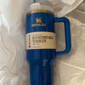 Stanley Arctic Twist Quencher H2.0 Flowstate Tumbler 40 OZ NEW